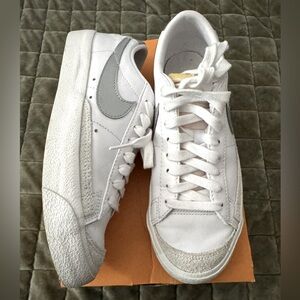 Women’s Nike Blazer Low ‘77